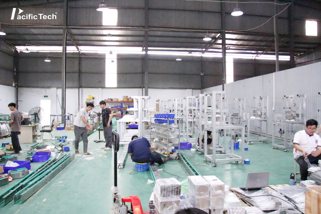 Theo chân đội ngũ Pacific Tech tại dự án hệ thống tự động hóa quy mô lớn và tìm hiểu cách thiết kế, tích hợp, triển khai theo yêu cầu vận hành thực tế.